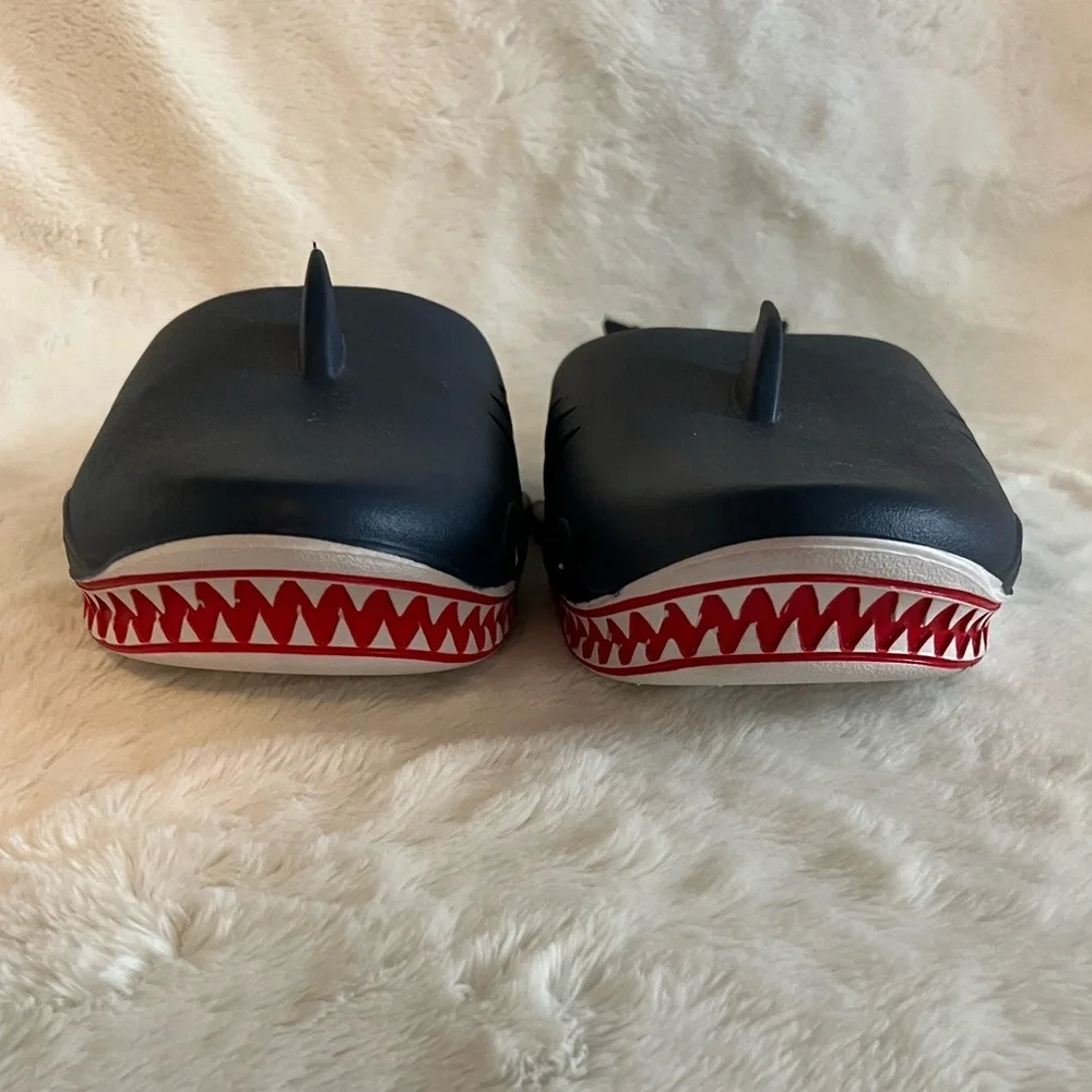 Men's Black Whale-Tail Slip-On Loafers - Picture 4 of 4